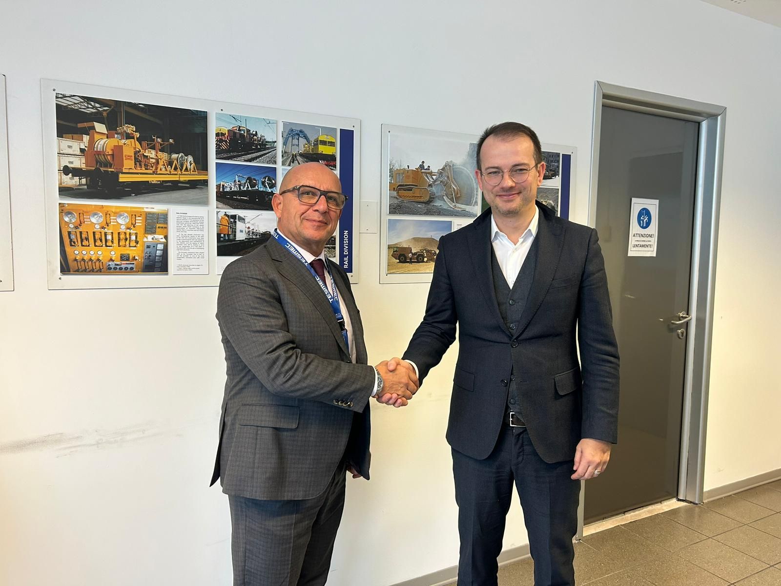 Laurini Officine Meccaniche e Tesmec Group siglano una partnership rivoluzionaria per l'industria delle pipeline - Pipeline News -  - NEWS